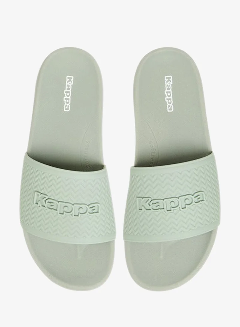 كابا شباشب نسائية بشعار محفور