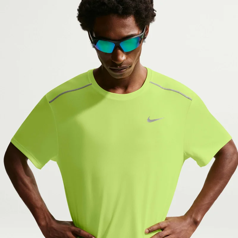 نايكي Men's Miler Dri-FIT UV Running T-Shirt