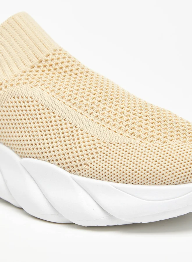 shoexpress Girls Textured Slip-On Sports Shoes With Pull Tabs