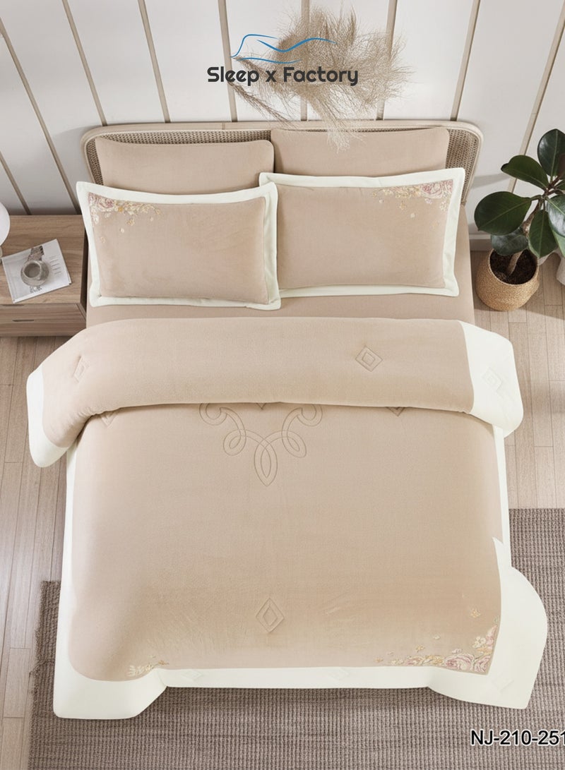 سليب × فاكتوري طقم مفرش شتوي مخمل مزخرف 6 قطع – مقاس كينج - Image 2