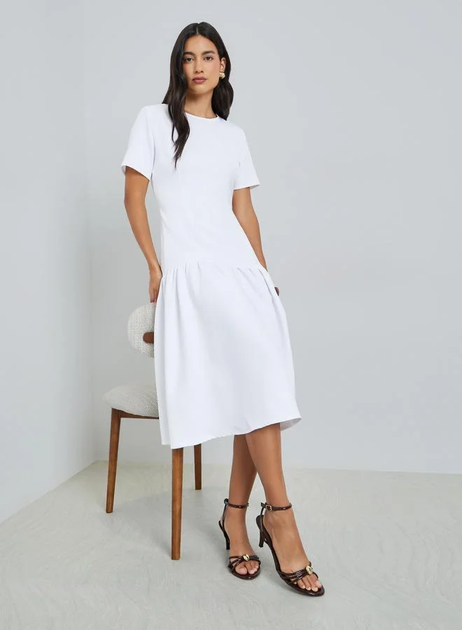 Styli Off-White Short Sleeves Mermaid Hem Midi Dress