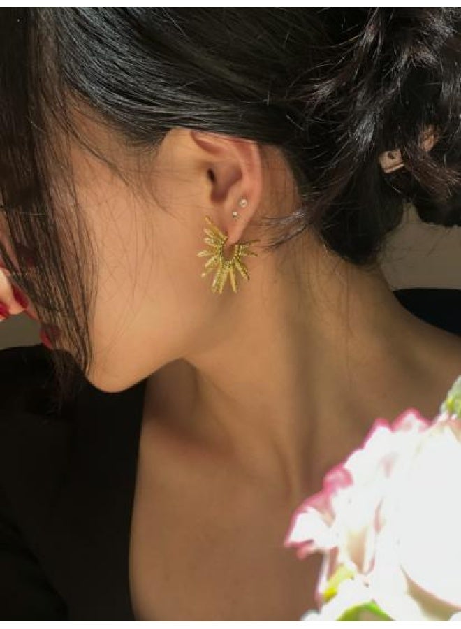 Golden Sunflower Stud Earrings for Women, Trendy Zinc Alloy Star-shaped Jewelry with Exaggerated Thorn Design - Fashion Metal Accessories for Daily Wear & Special Occasions - Image 4