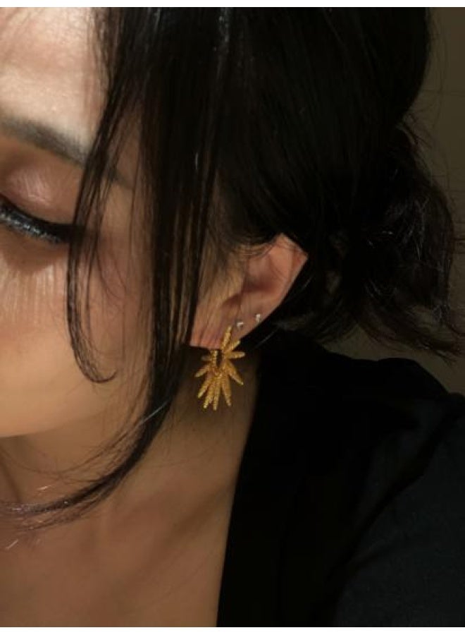 Golden Sunflower Stud Earrings for Women, Trendy Zinc Alloy Star-shaped Jewelry with Exaggerated Thorn Design - Fashion Metal Accessories for Daily Wear & Special Occasions - Image 5