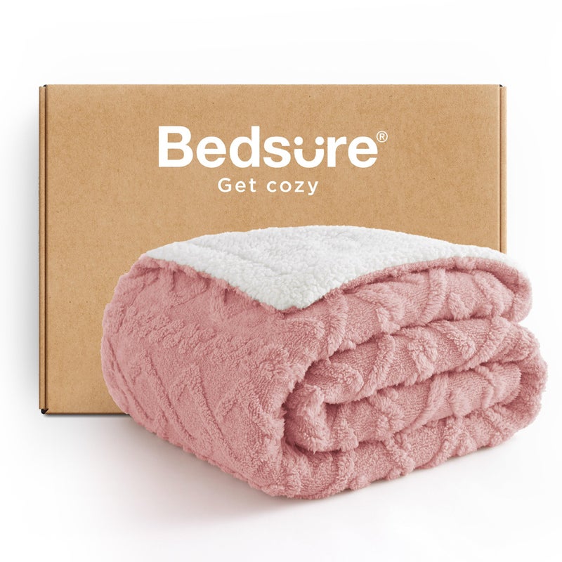 Bedsure Gentlesoft Sherpa Fleece Blanket Twin Size for Bed Fluffy Cozy Cable Jacquard Tufted for Women Gift Thick and Warm Christmas Blanket for Winter Pink 60x80 Inches
