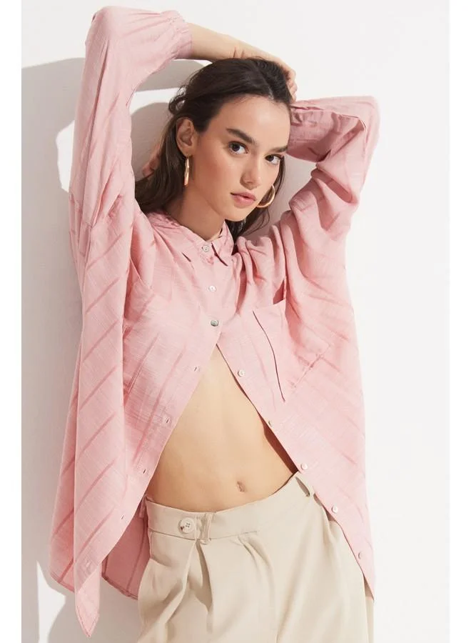 JUNE June Women Exclusive Boyfriend/Wide Fit Striped Viscose Shirt Pink
