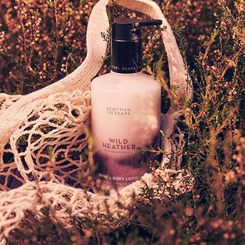 Scottish Fine Soaps Wild Heather Hand Body Lotion 300ml Hydrating Lotion Moisturiser with Allantoin and Heather Extract - Image 4