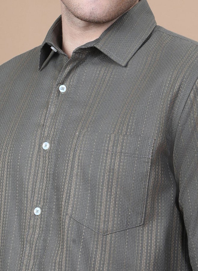 Hence Men Vertical Striped Spread Collar Cotton Casual Shirt - Image 2