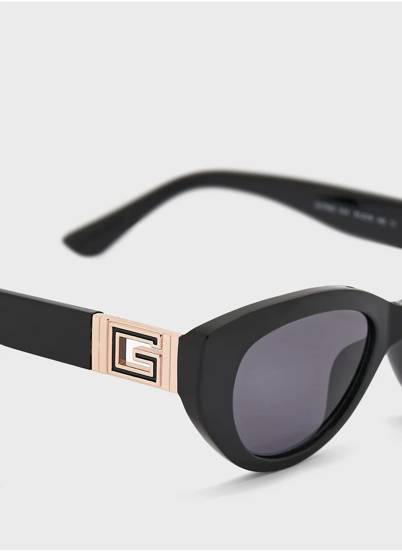 GUESS Oval Shape Sunglasses
