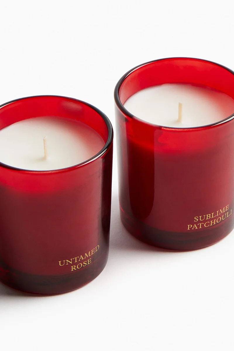 اتش اند ام صندوق هدايا يحتوي على شمعتين معطرتين