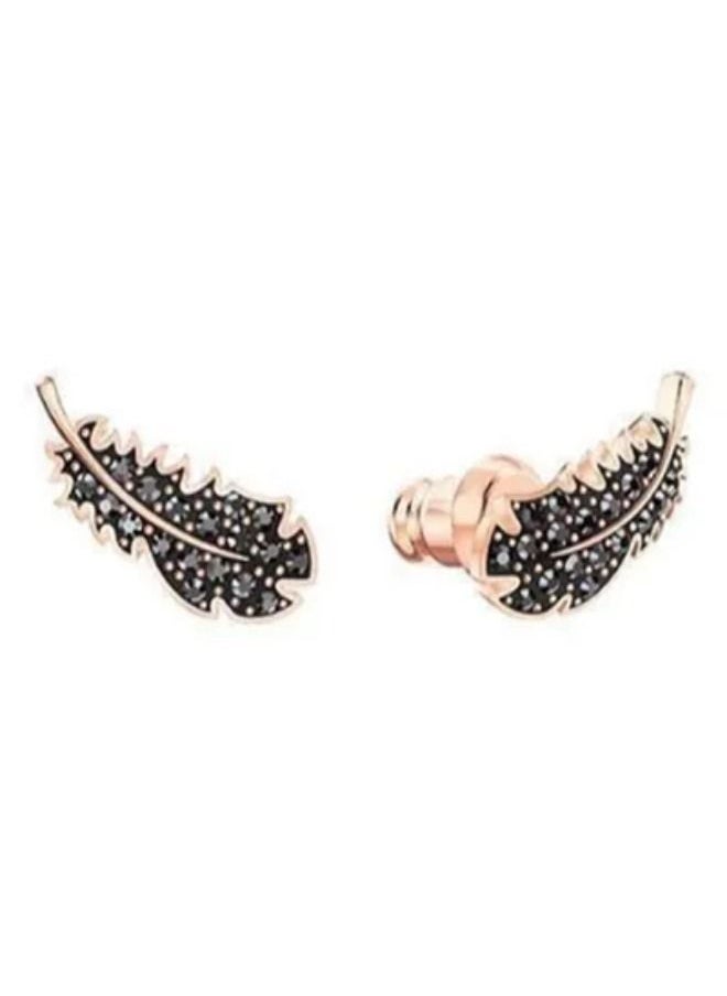 Chomel - Naughty Light Feathers Earrings - Image 1