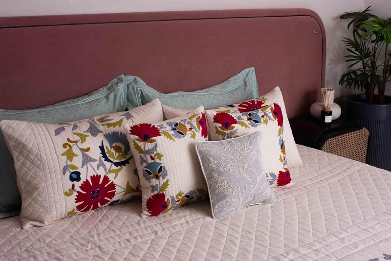 CASA AMI CASA AMI Abigail Bedcover Set Luxury Flat Bedcover King Size Preminum Quilted Design for Bed 1 bedcover 2 Pillow Covers and 2 Cushion Covers Fabric Linen  - Image 5