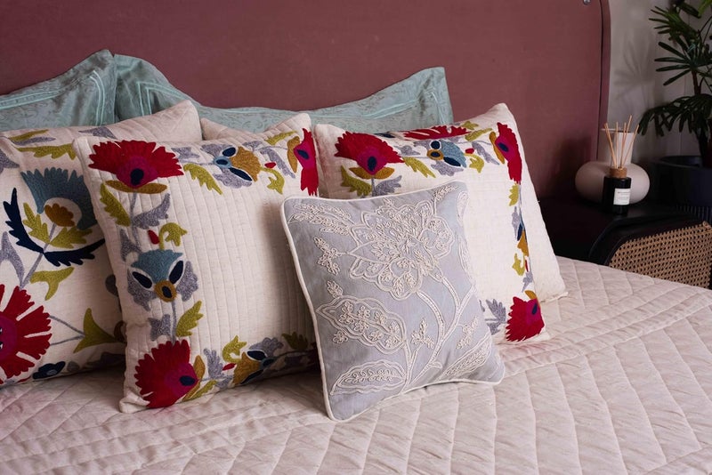 CASA AMI CASA AMI Abigail Bedcover Set Luxury Flat Bedcover King Size Preminum Quilted Design for Bed 1 bedcover 2 Pillow Covers and 2 Cushion Covers Fabric Linen  - Image 4
