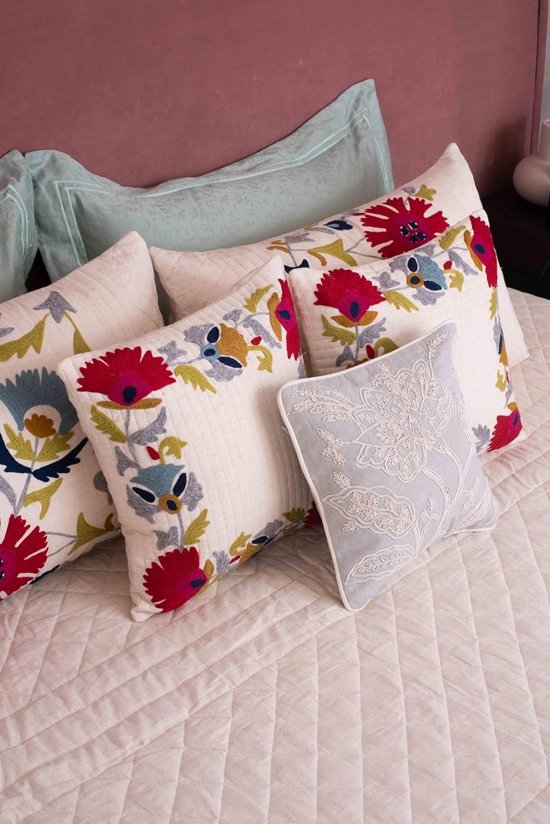 CASA AMI CASA AMI Abigail Bedcover Set Luxury Flat Bedcover King Size Preminum Quilted Design for Bed 1 bedcover 2 Pillow Covers and 2 Cushion Covers Fabric Linen  - Image 3