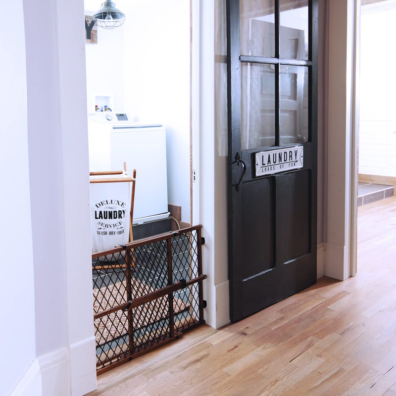 evenflo Position & Lock Adjustable Wood Baby Gate (Farmhouse Collection) - Image 5