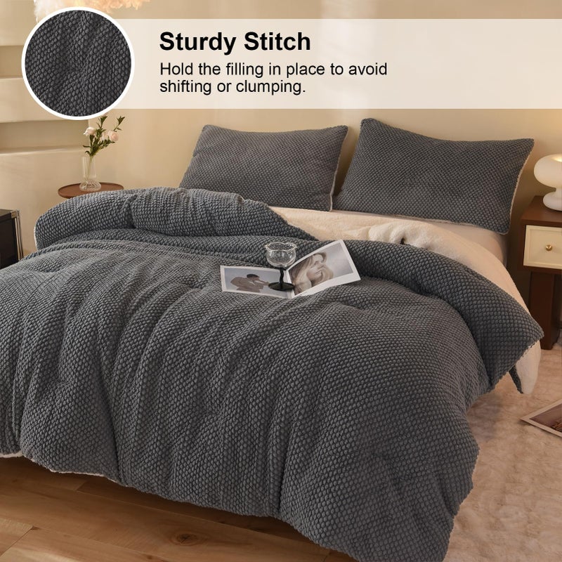 LLanCL 3D Jacquard Design Comforter Set, Ultra-Soft Warm Queen Size Sherpa Fur Plush 3-Pieces Sets Luxury Cozy Bedding with 2 Pillowcases (90"x90", Grey) - Image 3