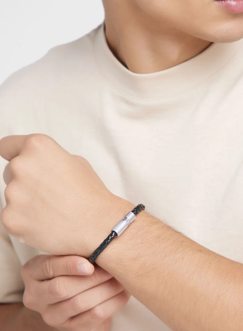 GUESS Casual Leather Round Screw Jack Bracelet
