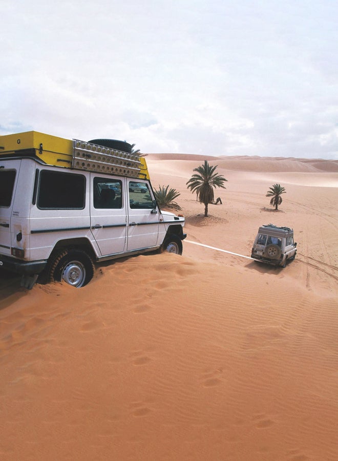 دي بي تي حبل سحب للسيارات، حبل سحب الطوارئ للسيارة، ابيض، مقاس 9 متر*10 سم حمولة 11 طن - Image 2