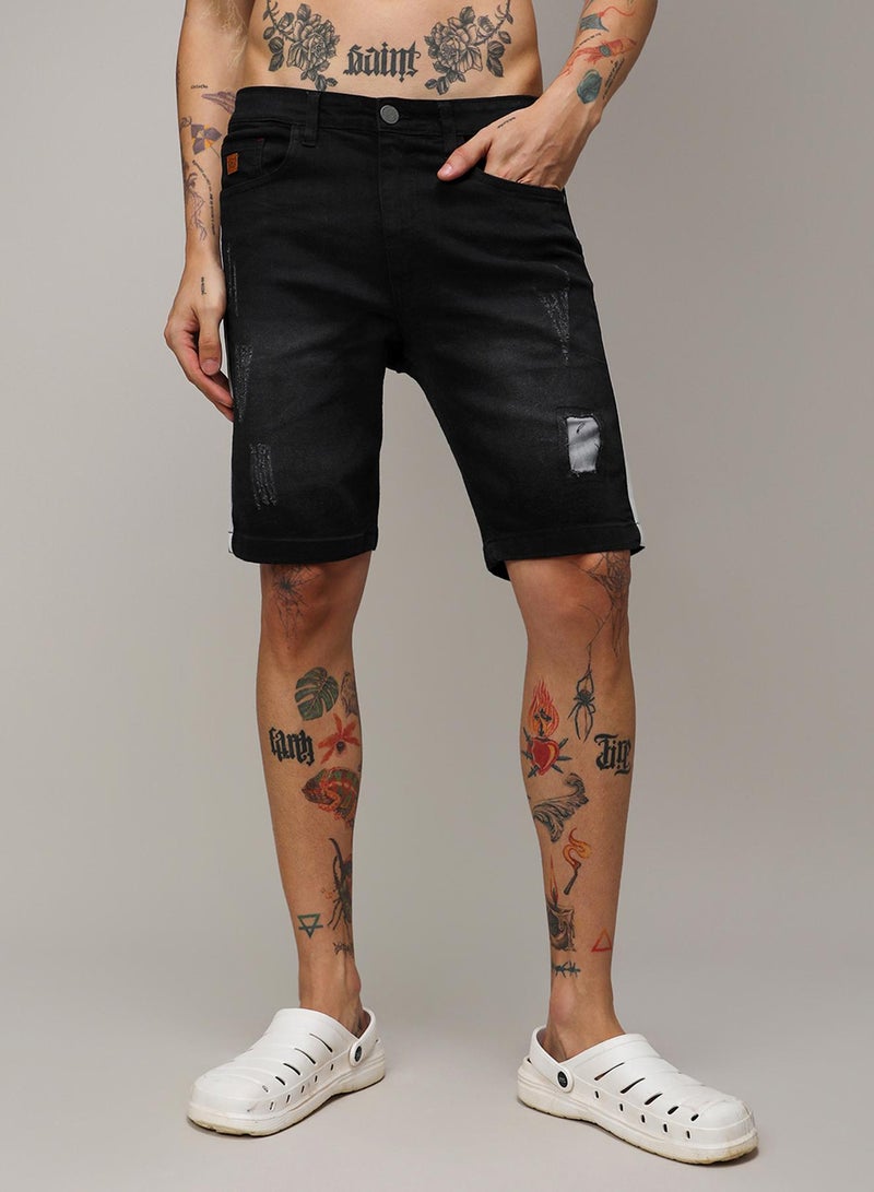 Campus Sutra Campus Sutra Men's Charcoal Black Heavy Distressed Cargo Denim Shorts For Casual Wear | Medium-Wash | 5 Pocket | Button Closure | Denim Shorts Crafted With Comfort Fit For Everyday Wear  - Image 2