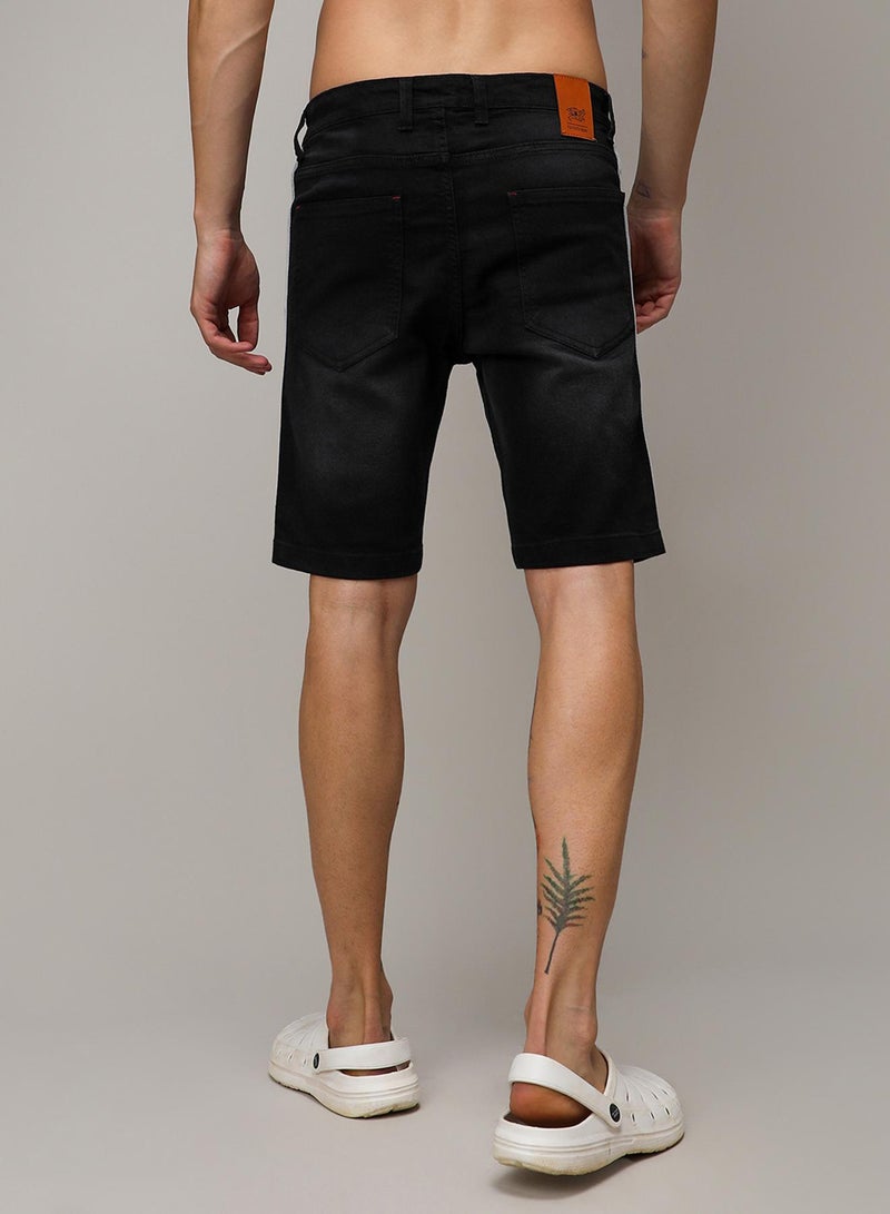Campus Sutra Campus Sutra Men's Charcoal Black Heavy Distressed Cargo Denim Shorts For Casual Wear | Medium-Wash | 5 Pocket | Button Closure | Denim Shorts Crafted With Comfort Fit For Everyday Wear  - Image 5