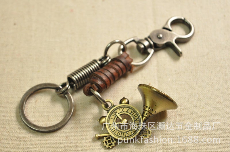 New European and American Mens Horn Shape Keychain Activities Japanese and Korean Jewelry Retro Gift Cowhide Alloy Keychain Coffee 