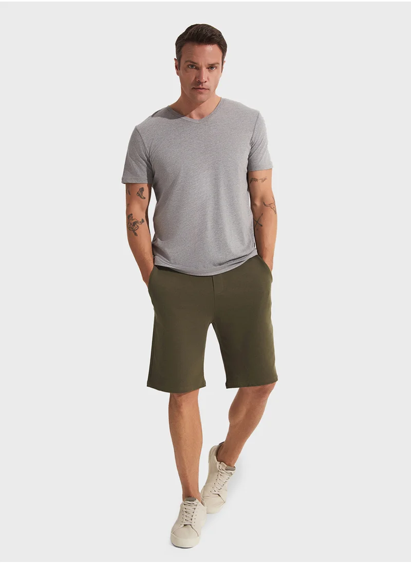 JUNE Essential Shorts