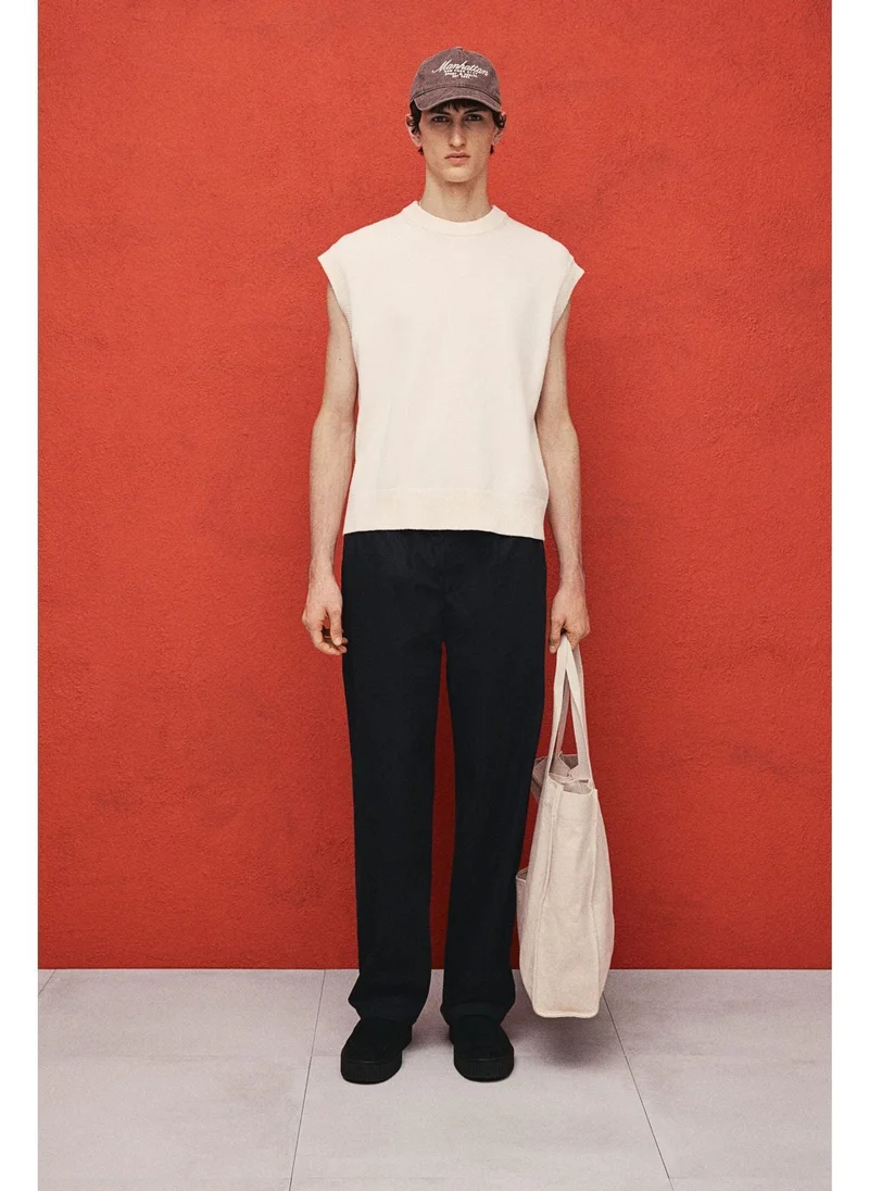 اتش اند ام Regular Fit Poplin trousers