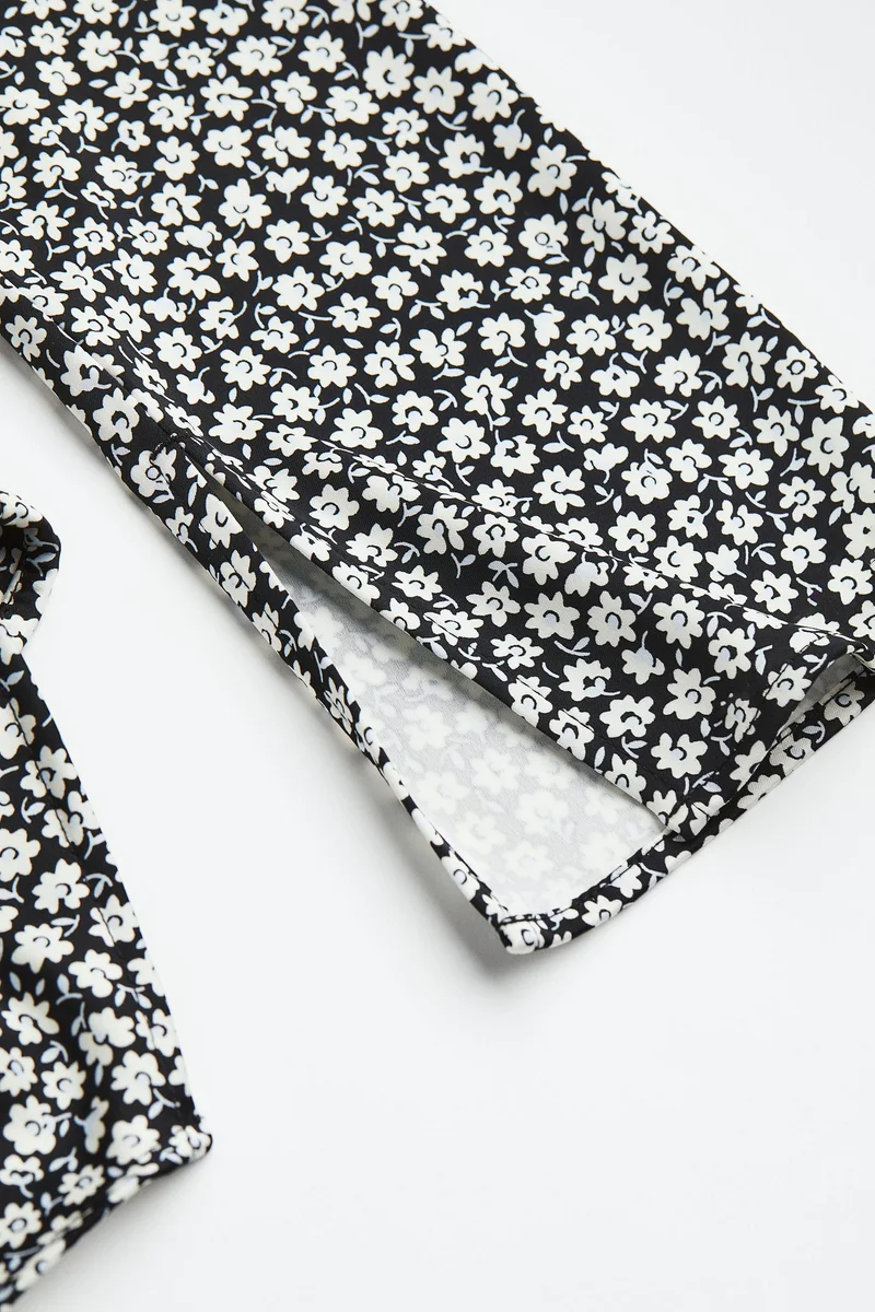 اتش اند ام بلوزة ساتان بتصميم ملفوف