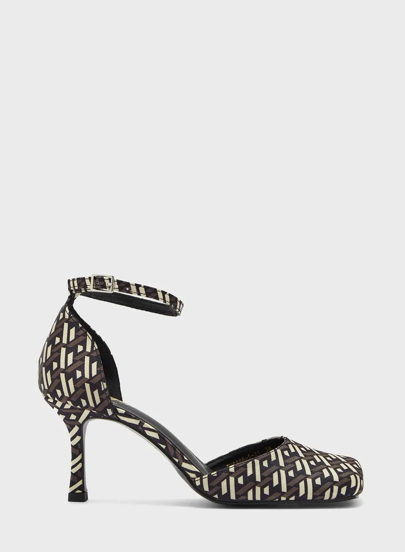 Ginger Printed Square Toe Pump