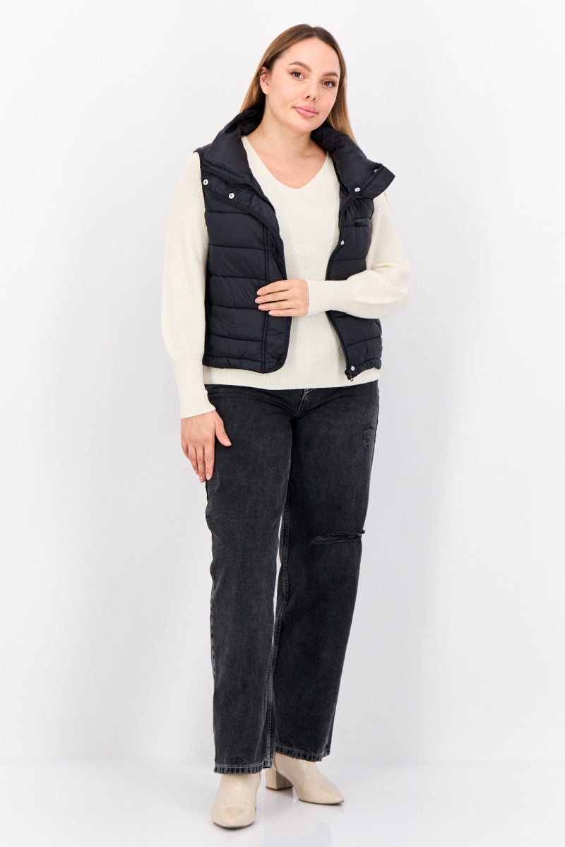 Bearpaw سترة نسائية عالية الرقبة مبطنة، سوداء - Image 3