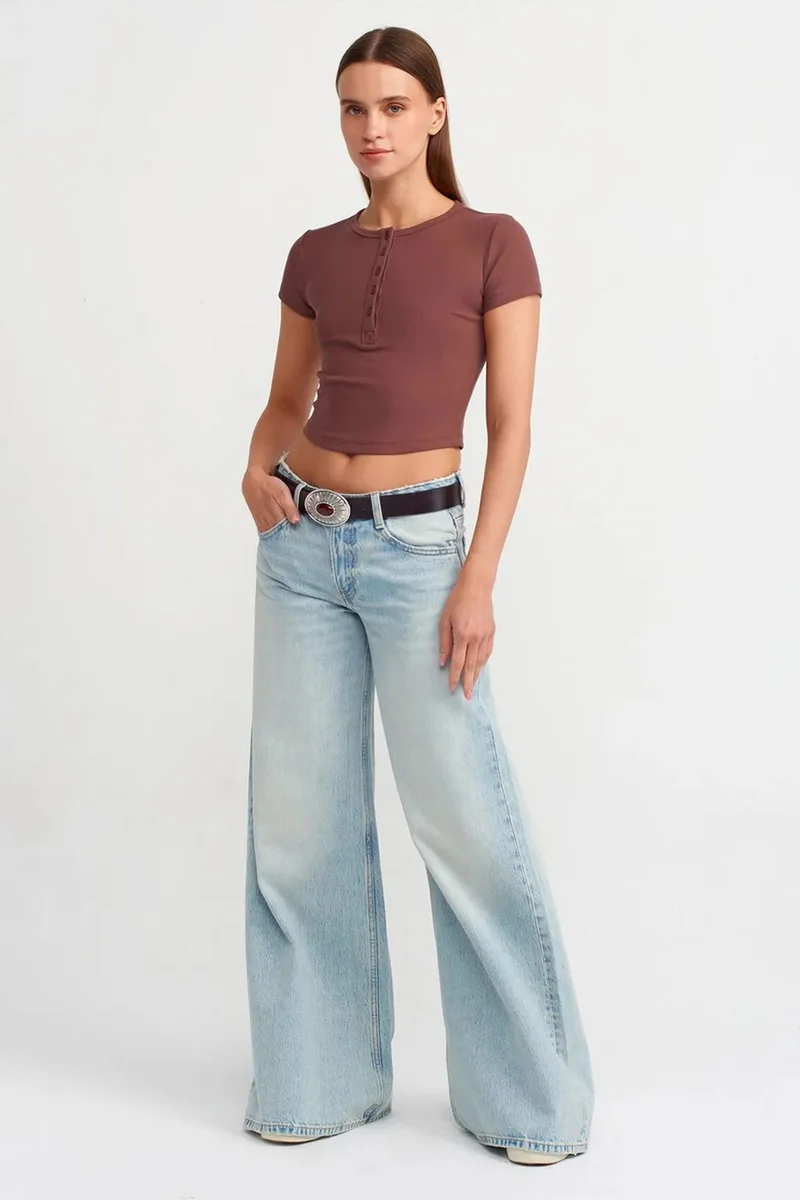 DILVIN Women's Cropped Slim-fit Crew Neck T-shirt