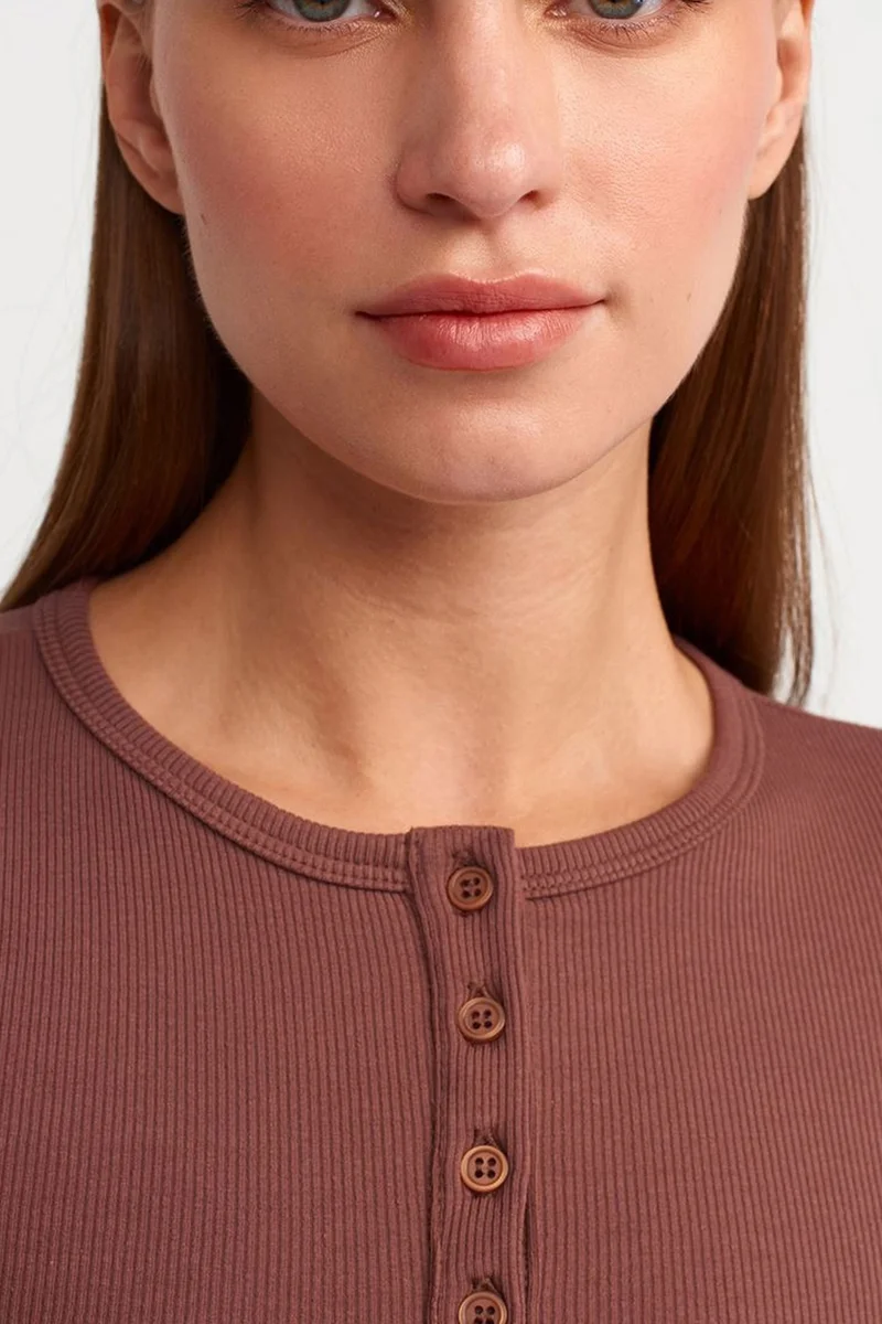 Dilvin Mocha Brown DILVIN Women's Cropped Slim-fit Crew Neck T-shirt for Women | Best Price UAE