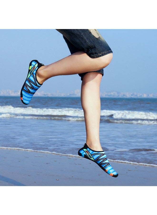 NIBEMINENT Pair Of Quick Dry Barefoot Water Shoes  - Image 2