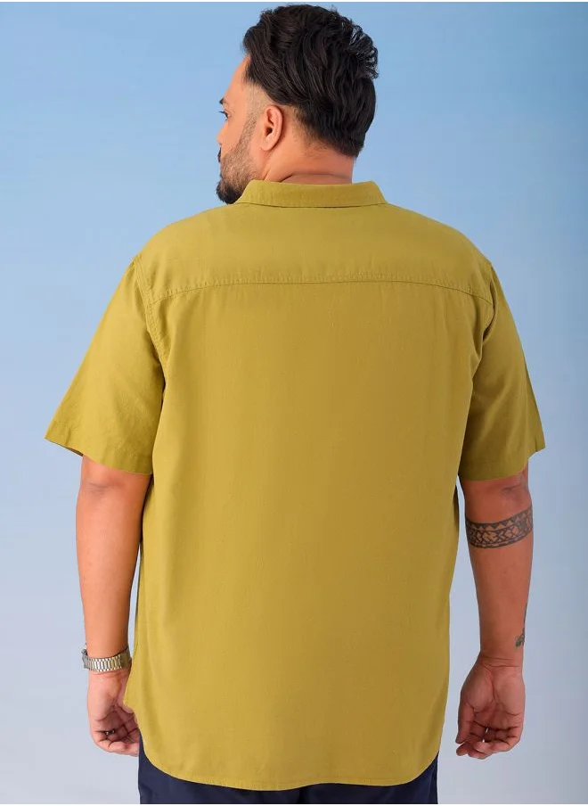 هاردسودا Men Plus Size Regular Fit Solid Cutaway Collar Half Sleeves Casual Shirt
