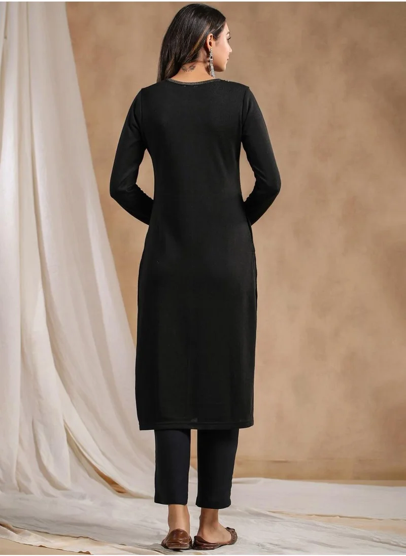آي شين Women's Black Polyester Blend Embellished Tunic Straight Fit Kurta