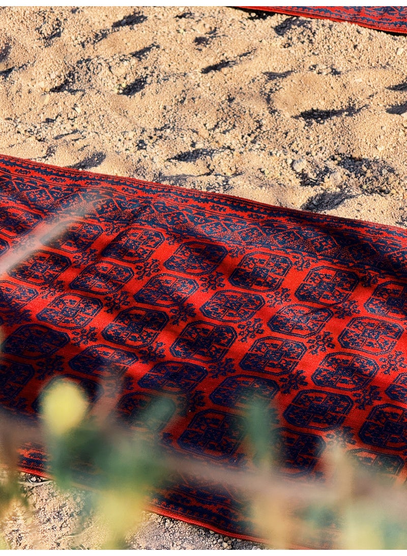 سجادتي باكج رحلات مكوّن من 4 مدّات تخييم بنمط درعية السدو التراثي، للرحلات البرية والتخييم باللون الأحمر  مقاس80 × 150 سم - Image 4