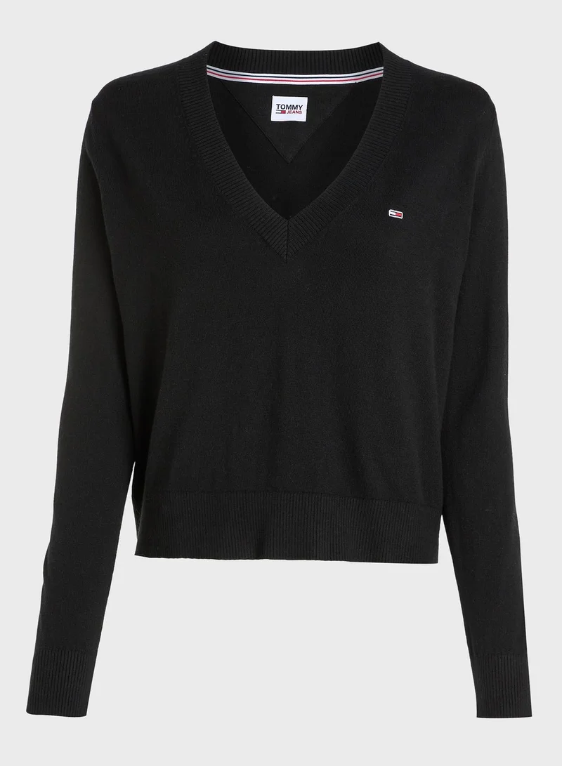 TOMMY JEANS V-Neck Logo Sweater