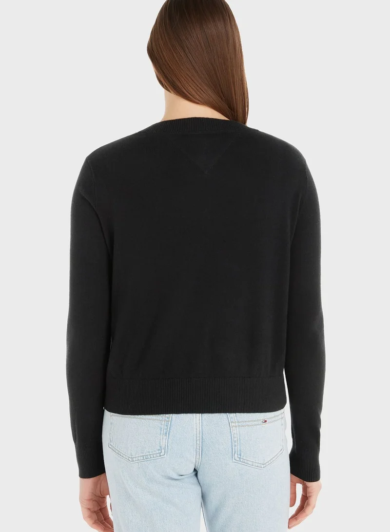 TOMMY JEANS V-Neck Logo Sweater