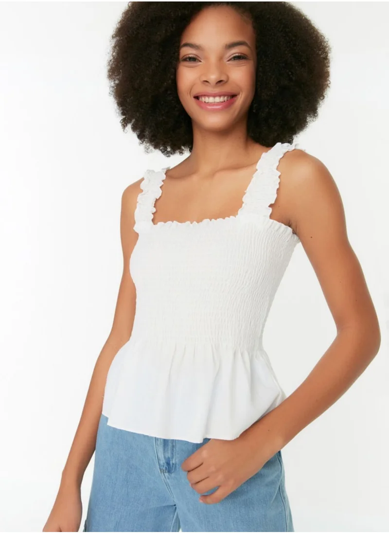 ترينديول Ruffle Hem Shirred Top