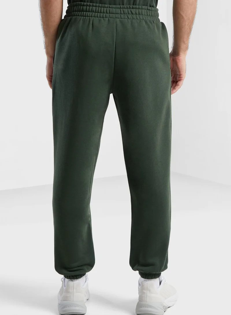 The Giving Movement The Regular Fit Classic Sweatpants
