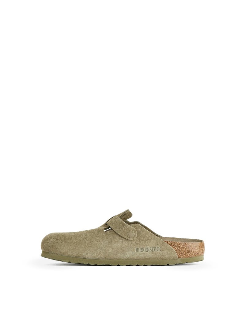BIRKENSTOCK Crafted from high-quality genuine suede leather for a soft, breathable, and luxurious feel. - Image 2