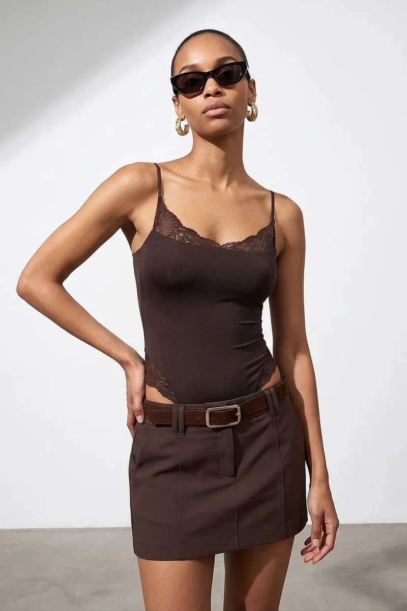 DILVIN Lace Sleeveless Slim-fit Bodysuit Blouse