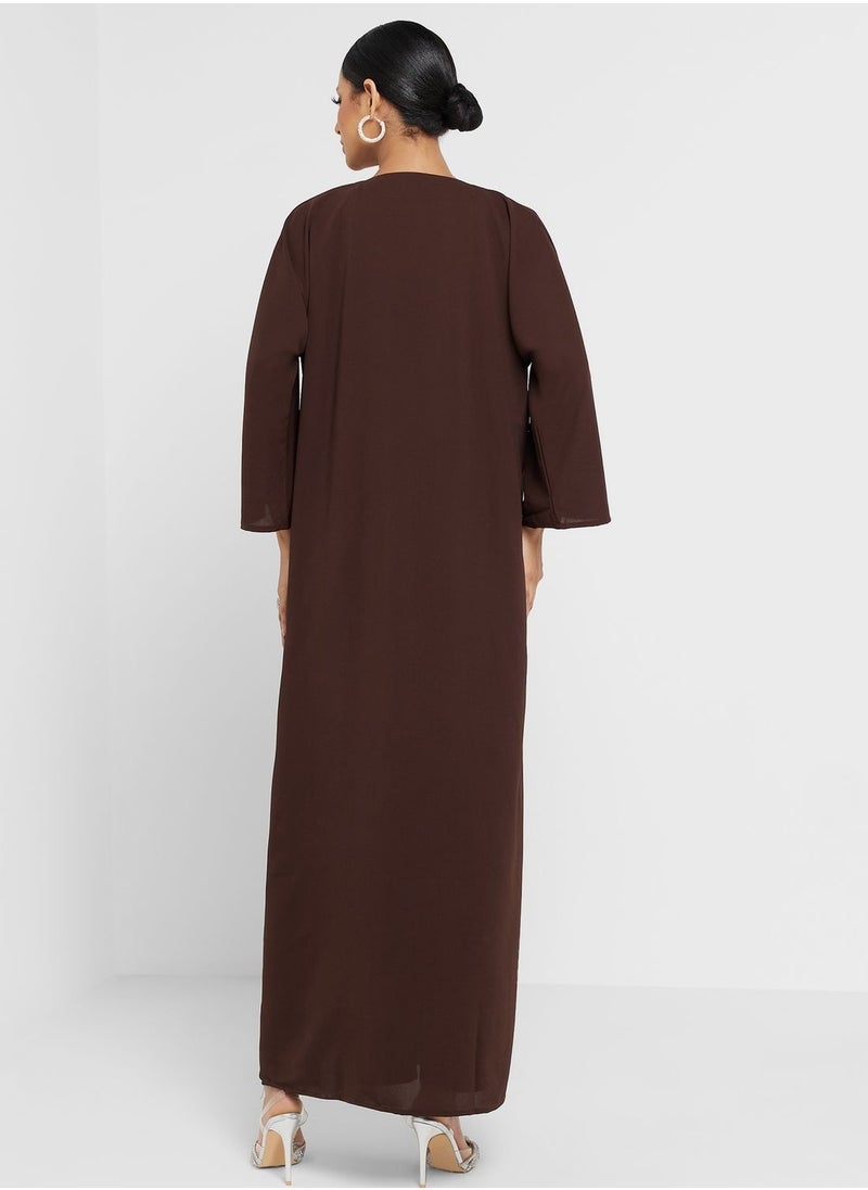 Khizana - Closed Abaya - Image 1