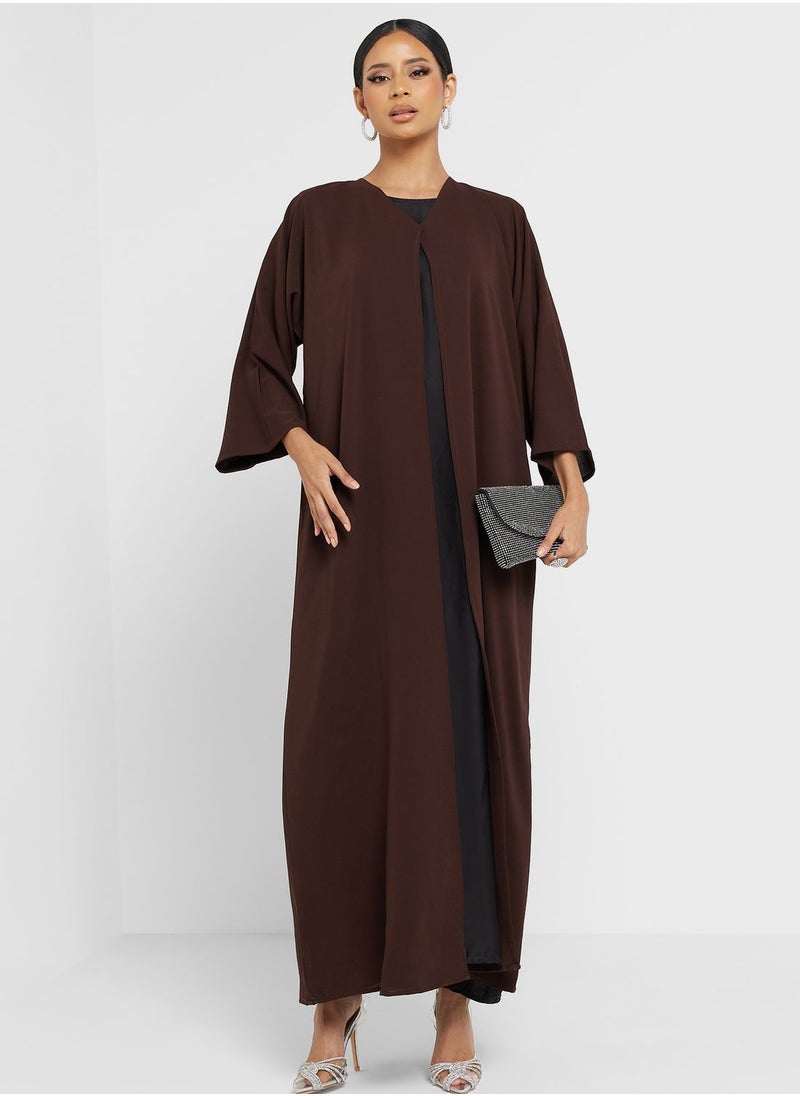 Khizana - Closed Abaya - Image 1