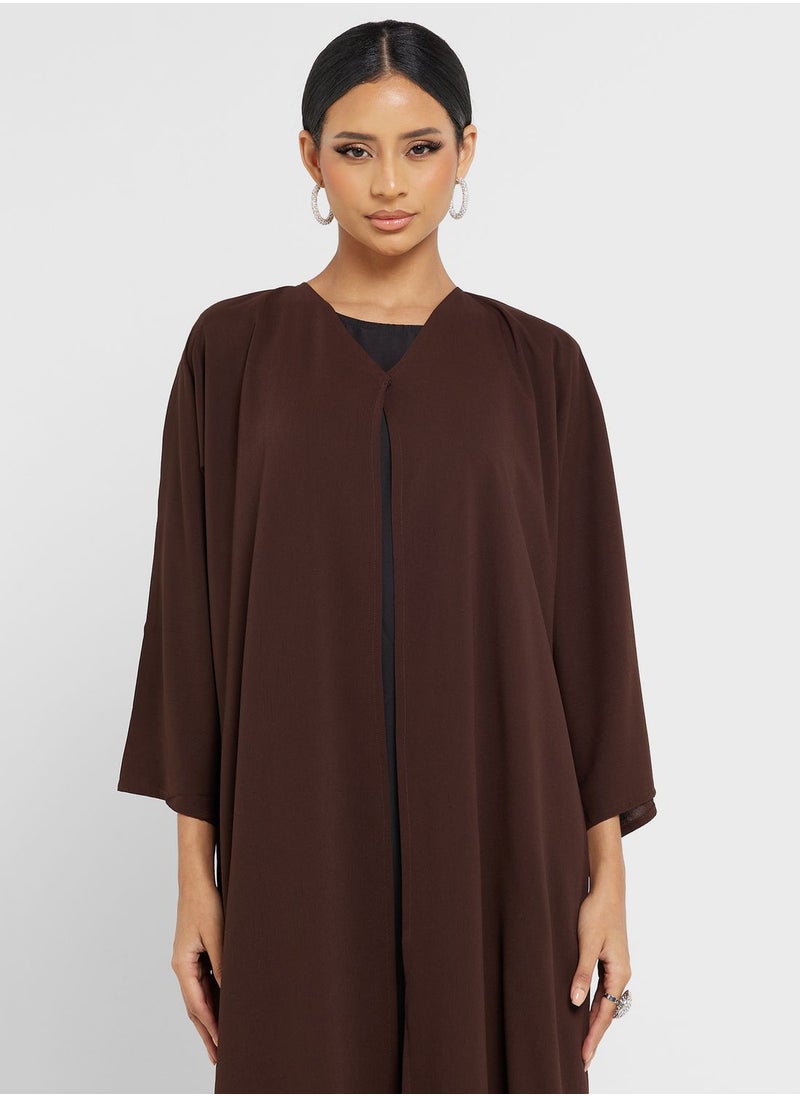 Khizana - Closed Abaya - Image 1