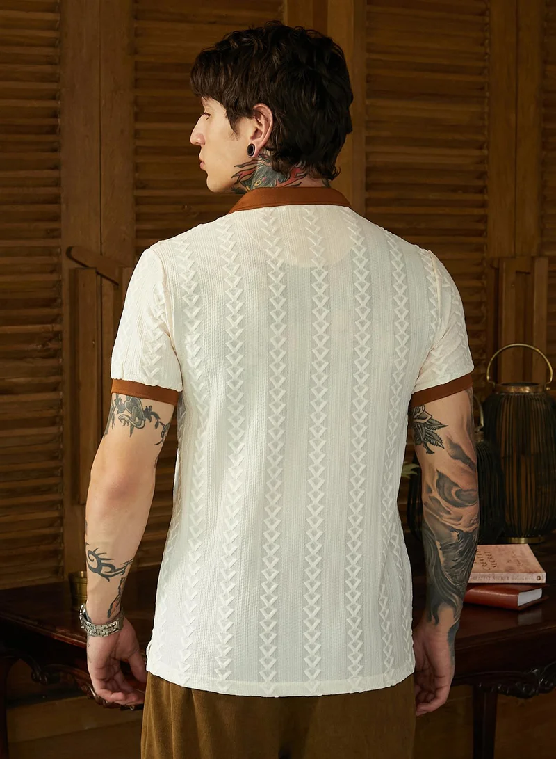Campus Sutra Men's Daisy White & Russet Brown Arc-Tactile Polo T-Shirt