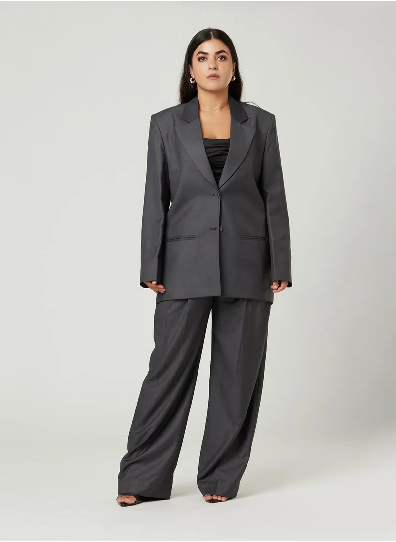 IZEL Back cut Over-sized Grey Two-piece Suit Set with pants