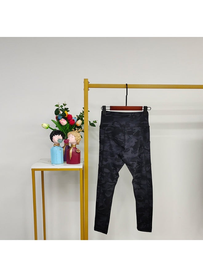 عام التمويه اليوغا طماق المرأة الرياضة بانت مع جيب رياضة اللياقة البدنية الجوارب - Image 1