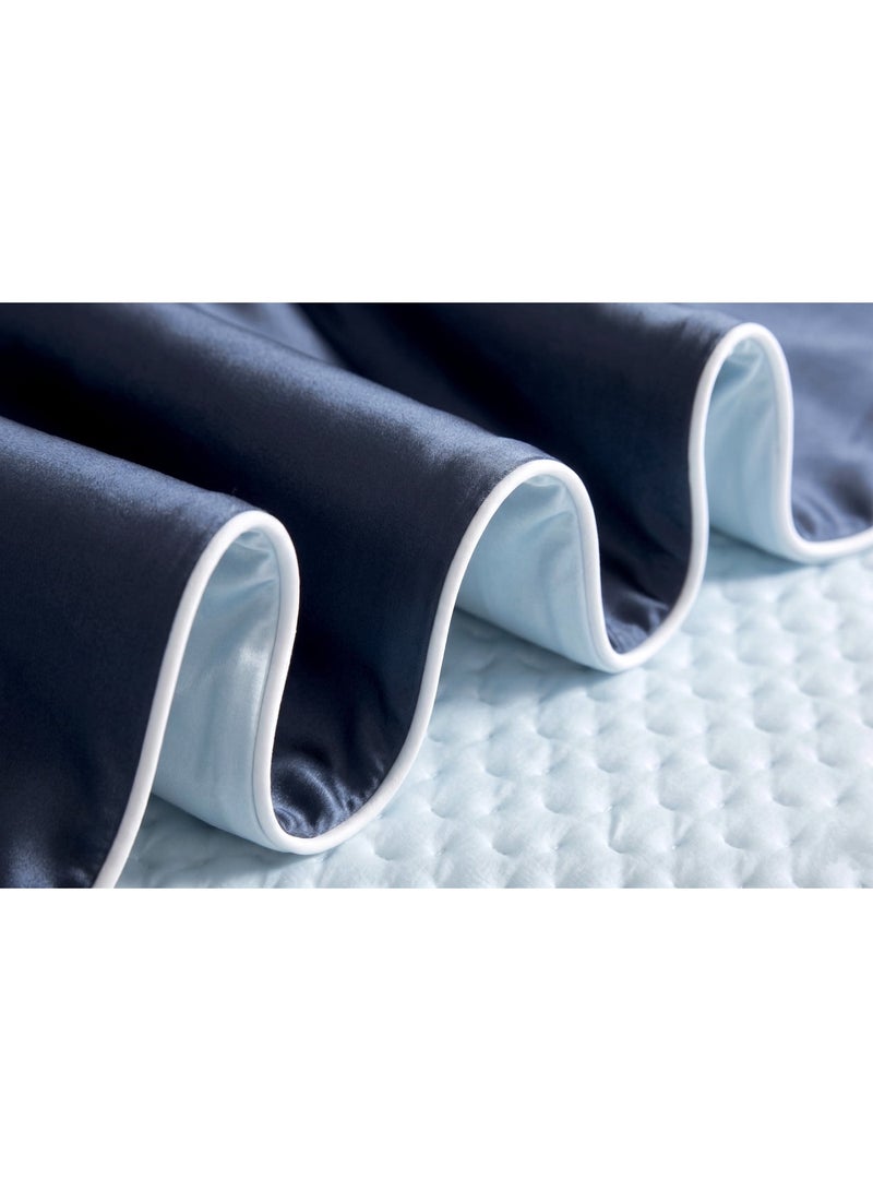Premium cooling blanket, perfect for summer, a thoughtful gift for your pet, Breathable, washable, and heat-absorbing, this cooling blanket helps keep your pet cool on hot nights, Navy blue and light blue color scheme, 200 x 150 cm - Image 2