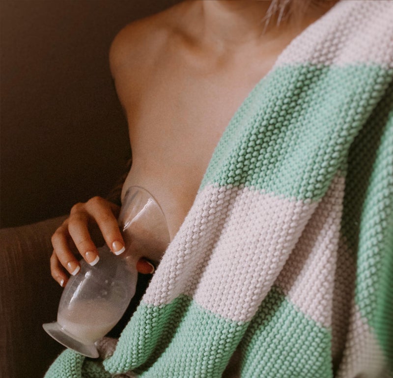 Haakaa Gen 2 Silicone Breast Pump with Suction Base and Leak-Proof Silicone Cap, 4 oz/100 ml, BPA PVC and Phthalate Free - Image 4