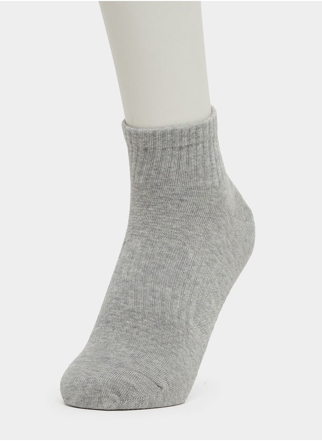 Styli Styli Set of 4 - Ribbed Ankle Socks  - Image 5